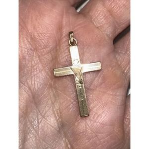 10k Yellow Gold Cross Pendant Vintage Etched Pattern Religious Semco
